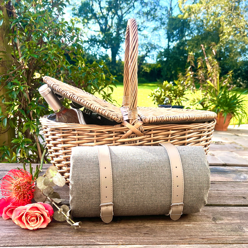 Two Person Oval Butterfly Lidded Picnic Basket