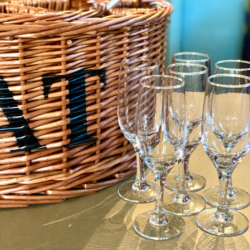 Personalised Party Basket with 12 Champagne Flutes - The Colourful Garden Company