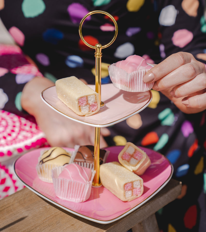 Cake heart stand and four heart plates - The Colourful Garden Company